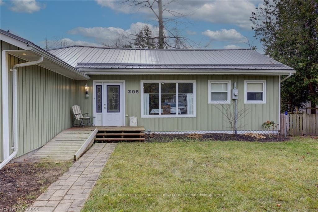 205 London Road Property Photo 4