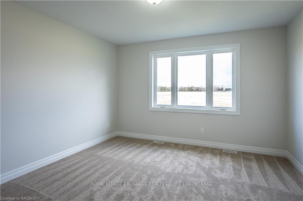 376 Hawthorne Street Property Photo 12