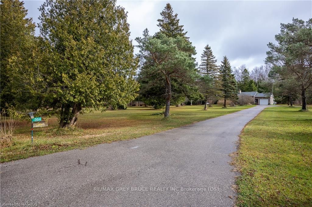 564 Municipal Road Property Photo 4