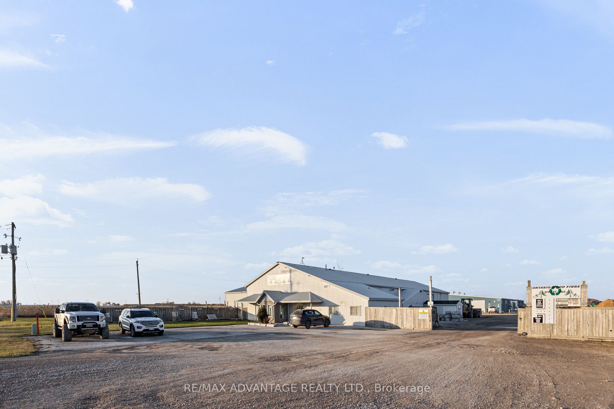9400 County Road 42 Property Photo 13