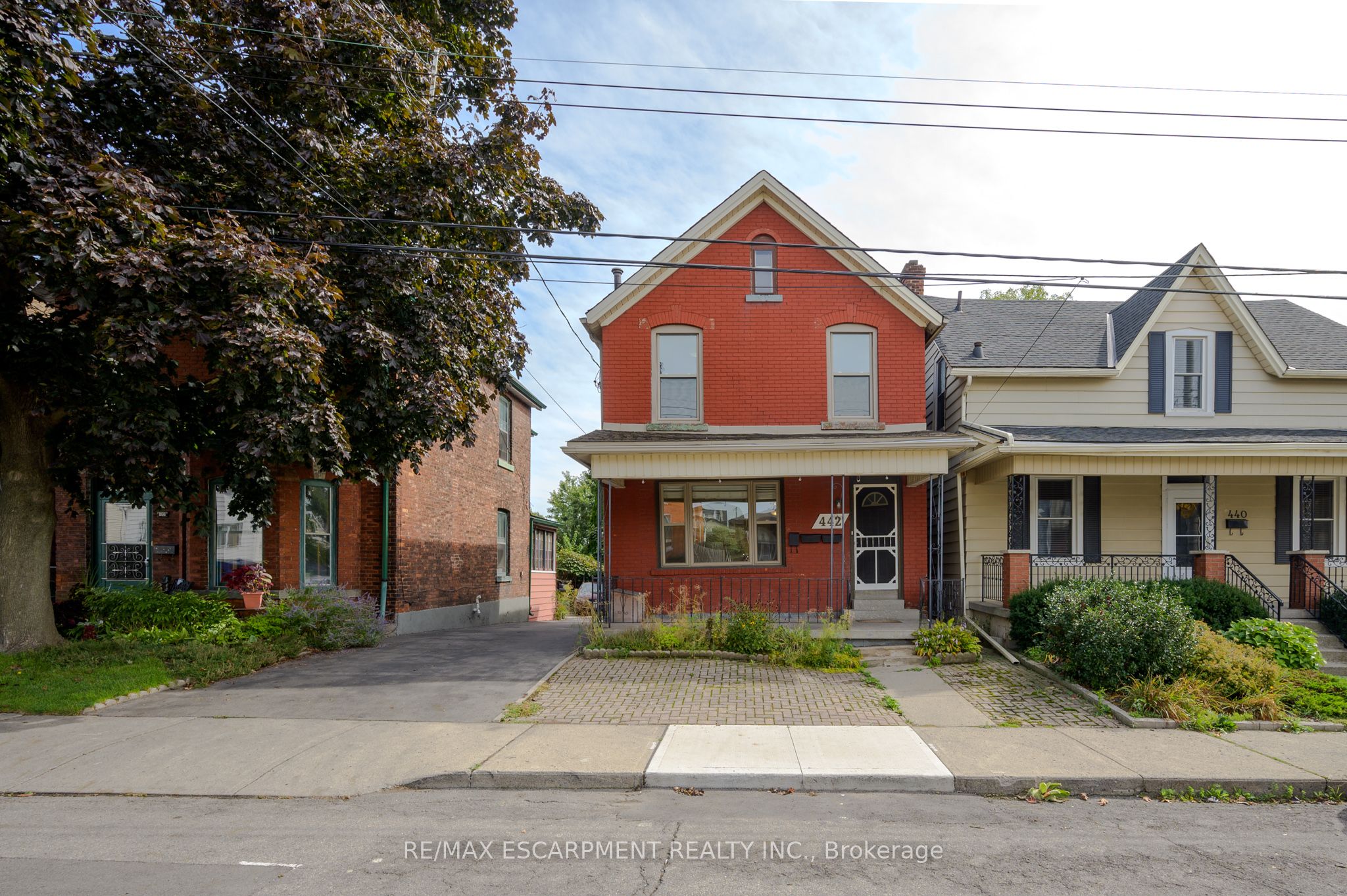 442 Mary Street Main Property Photo 1