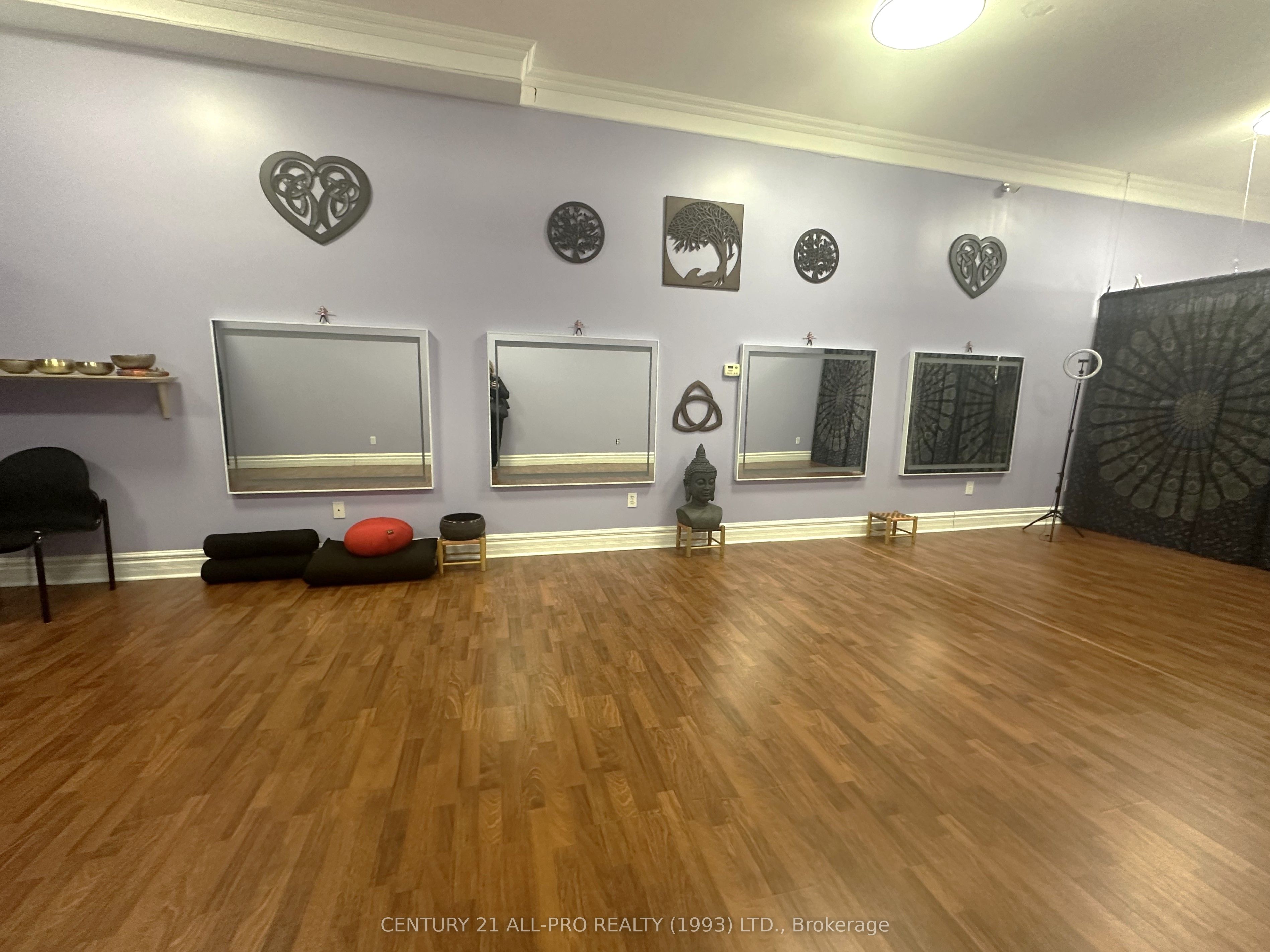 #a&b - 79 King Street Property Photo 9