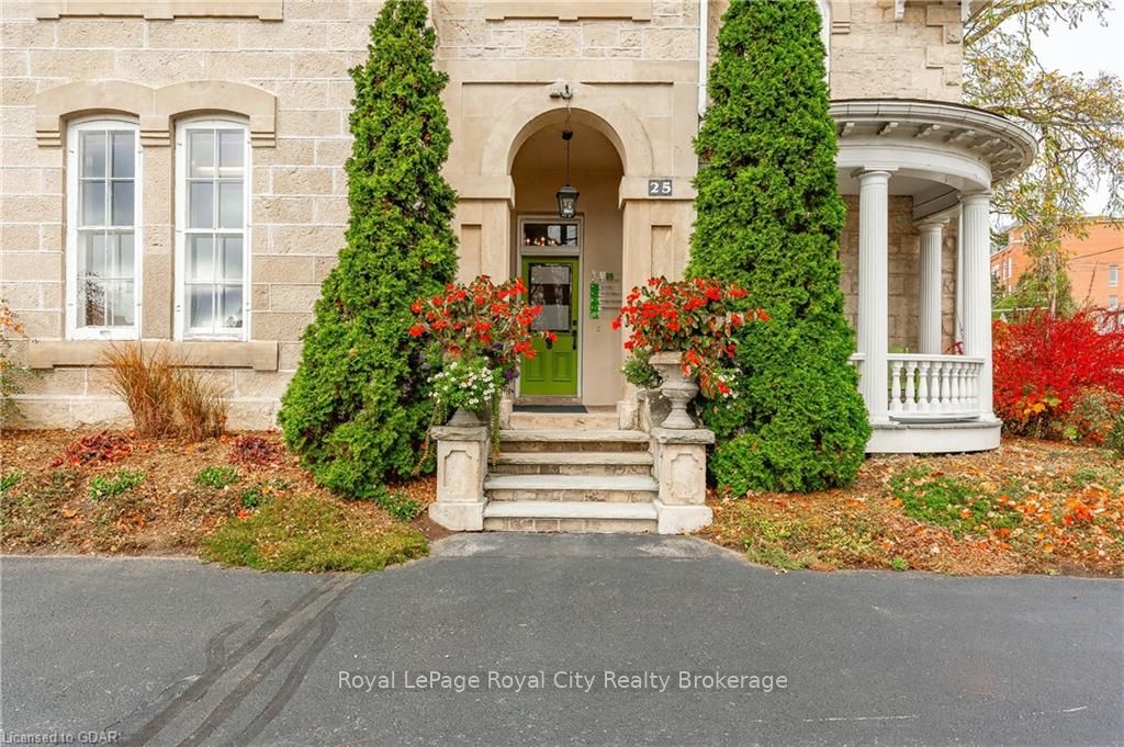 25 Waterloo Ave Property Photo 6