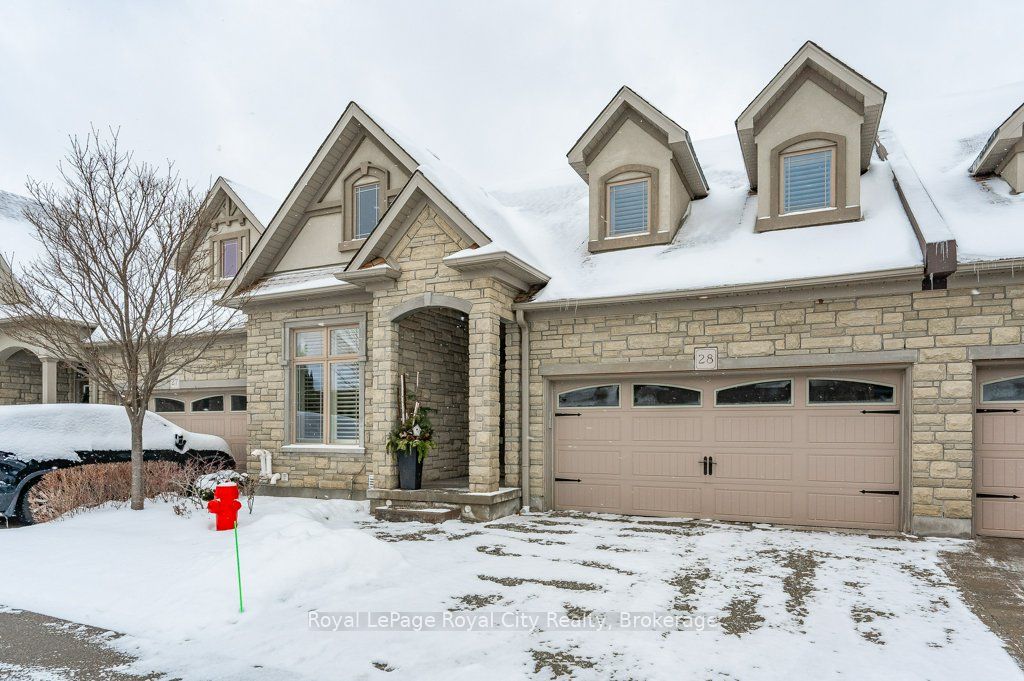 #28 - 19 Simmonds Drive Property Photo 1