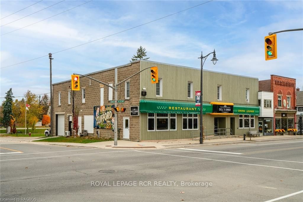 3 ELORA Street Property Photo 1