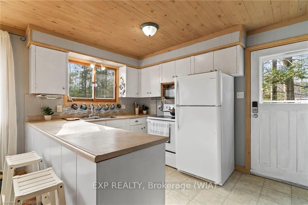 397 Mallory Beach Road Property Photo 9