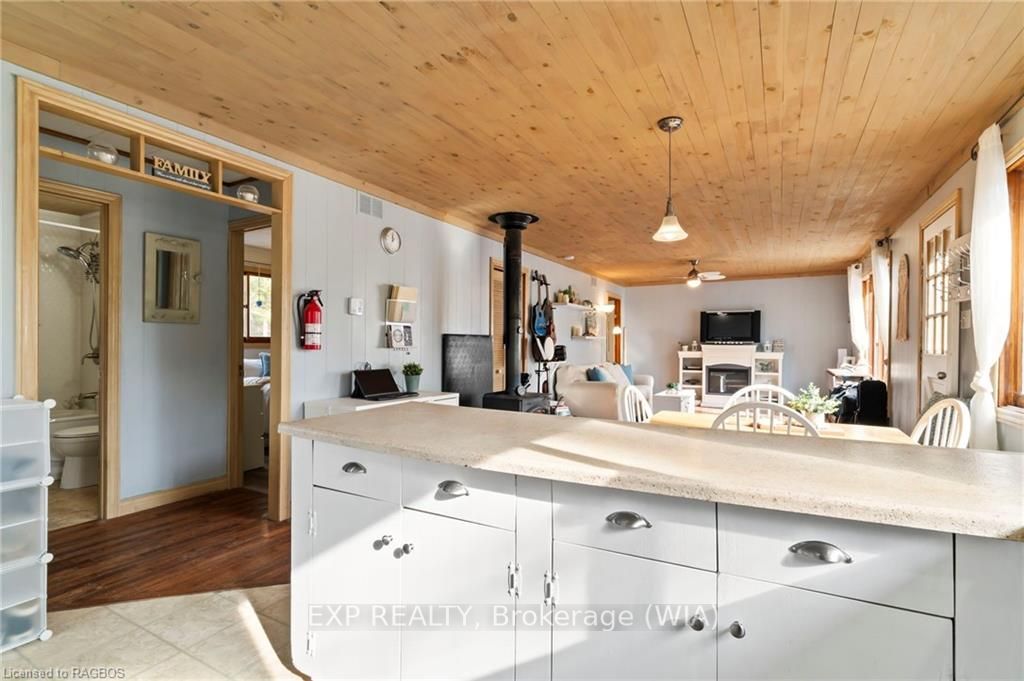 397 Mallory Beach Road Property Photo 11