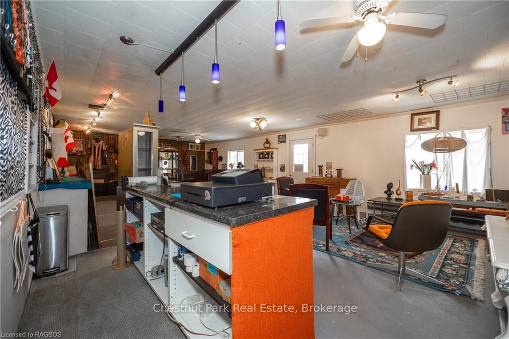 7078 Highway 6 Property Photo 10