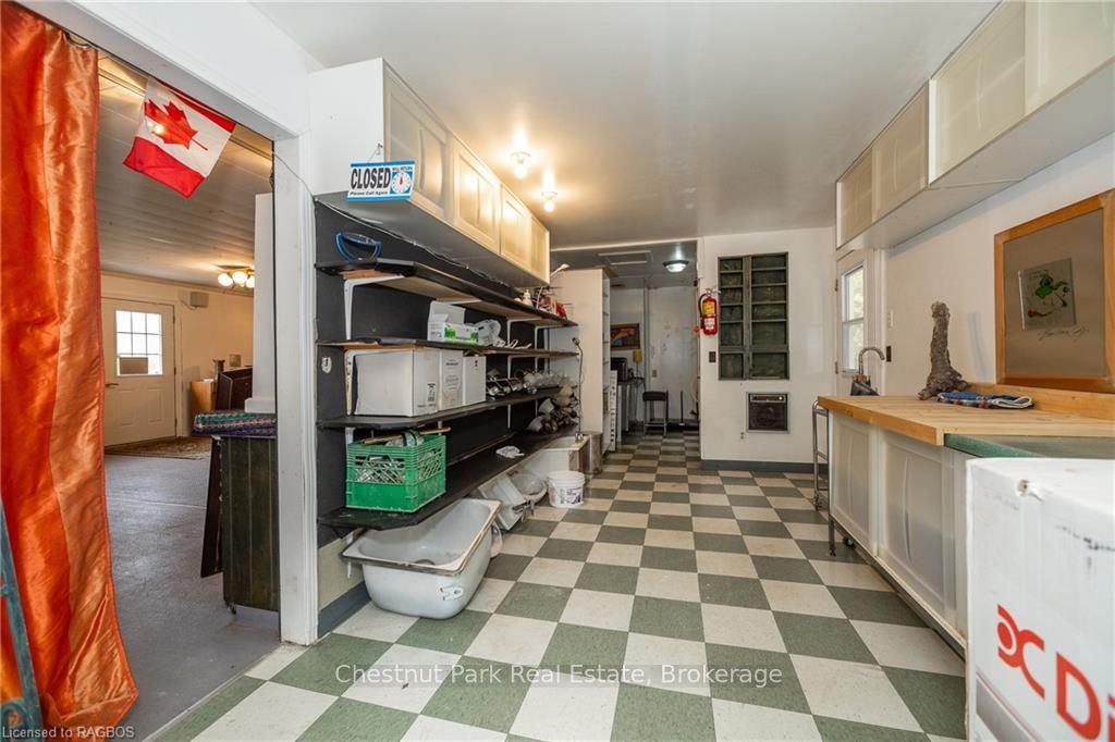 7078 Highway 6 Property Photo 13