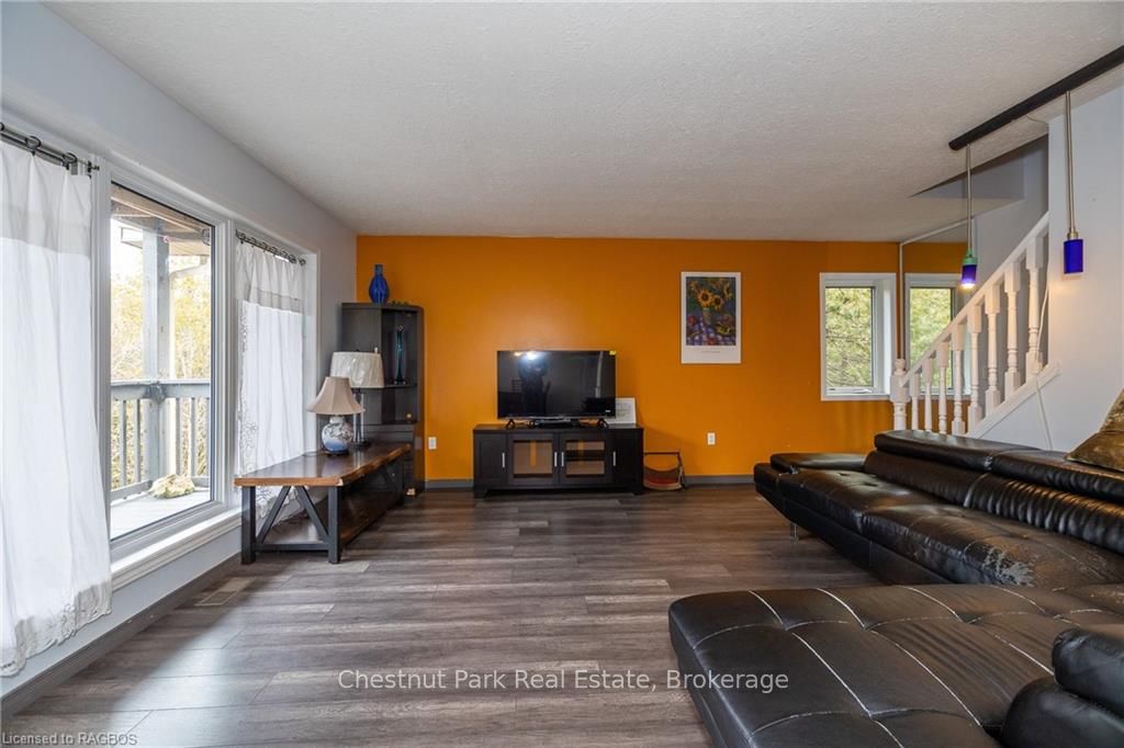 7078 Highway 6 Property Photo 11