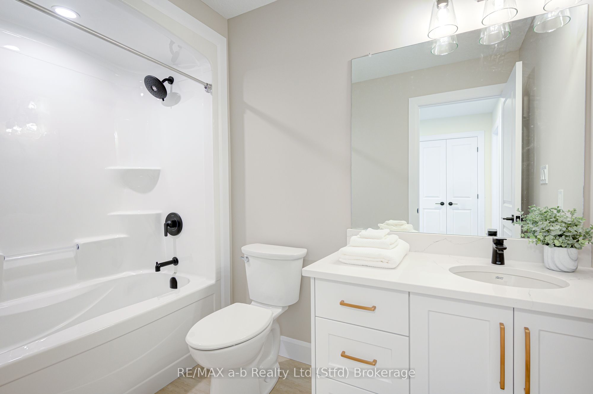 16 Linda Drive Property Photo 25
