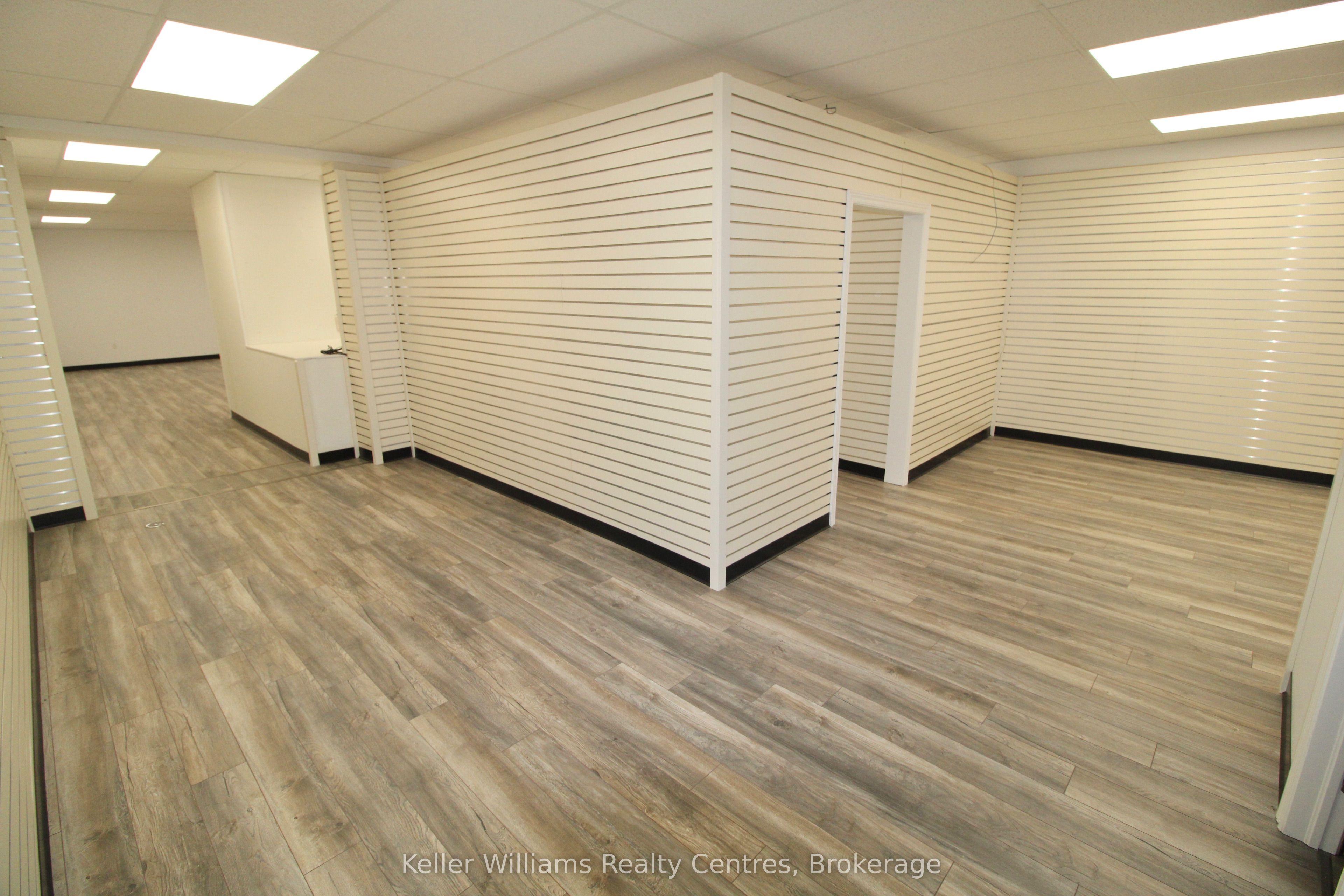 303/305 10th Street Property Photo 12