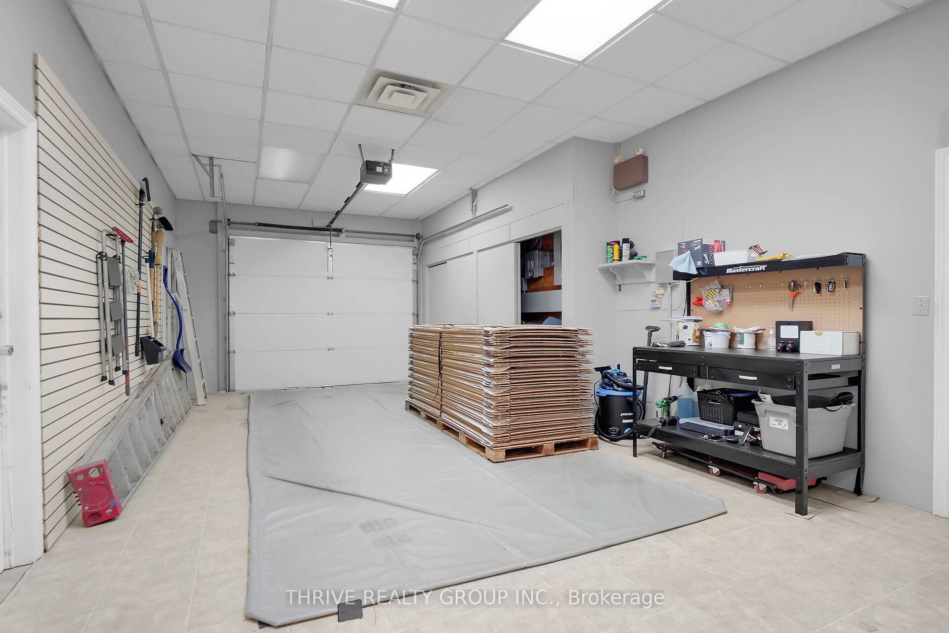 123 King Street Property Photo 19