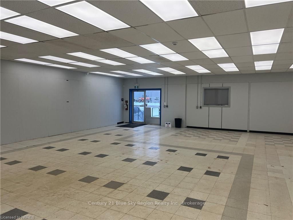 1810 Seymour Street Property Photo 9