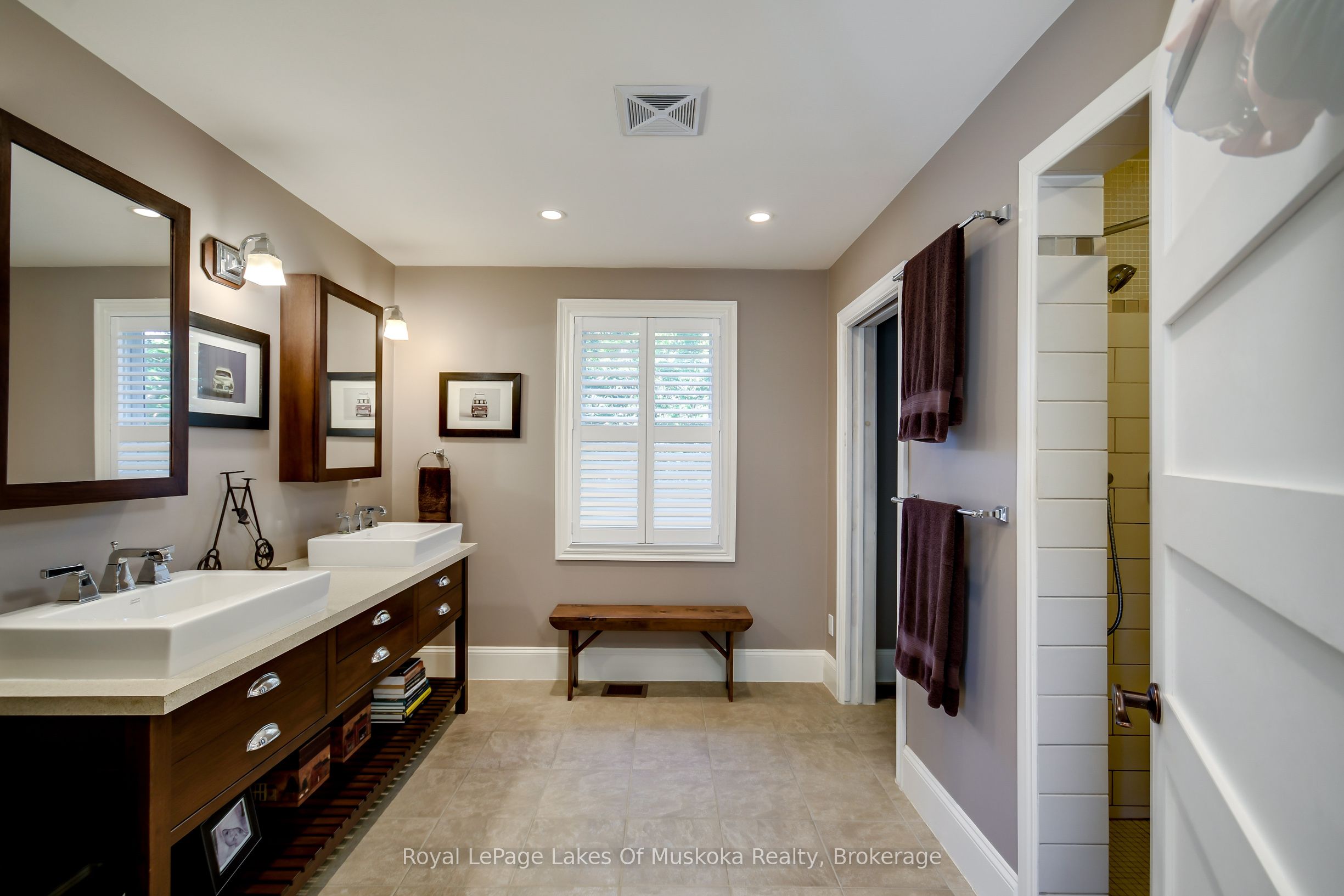 230 Ecclestone Drive Property Photo 23