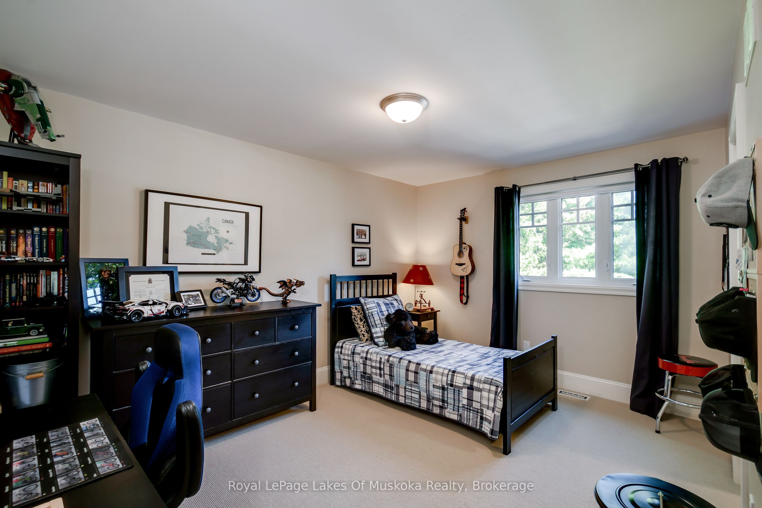 230 Ecclestone Drive Property Photo 29