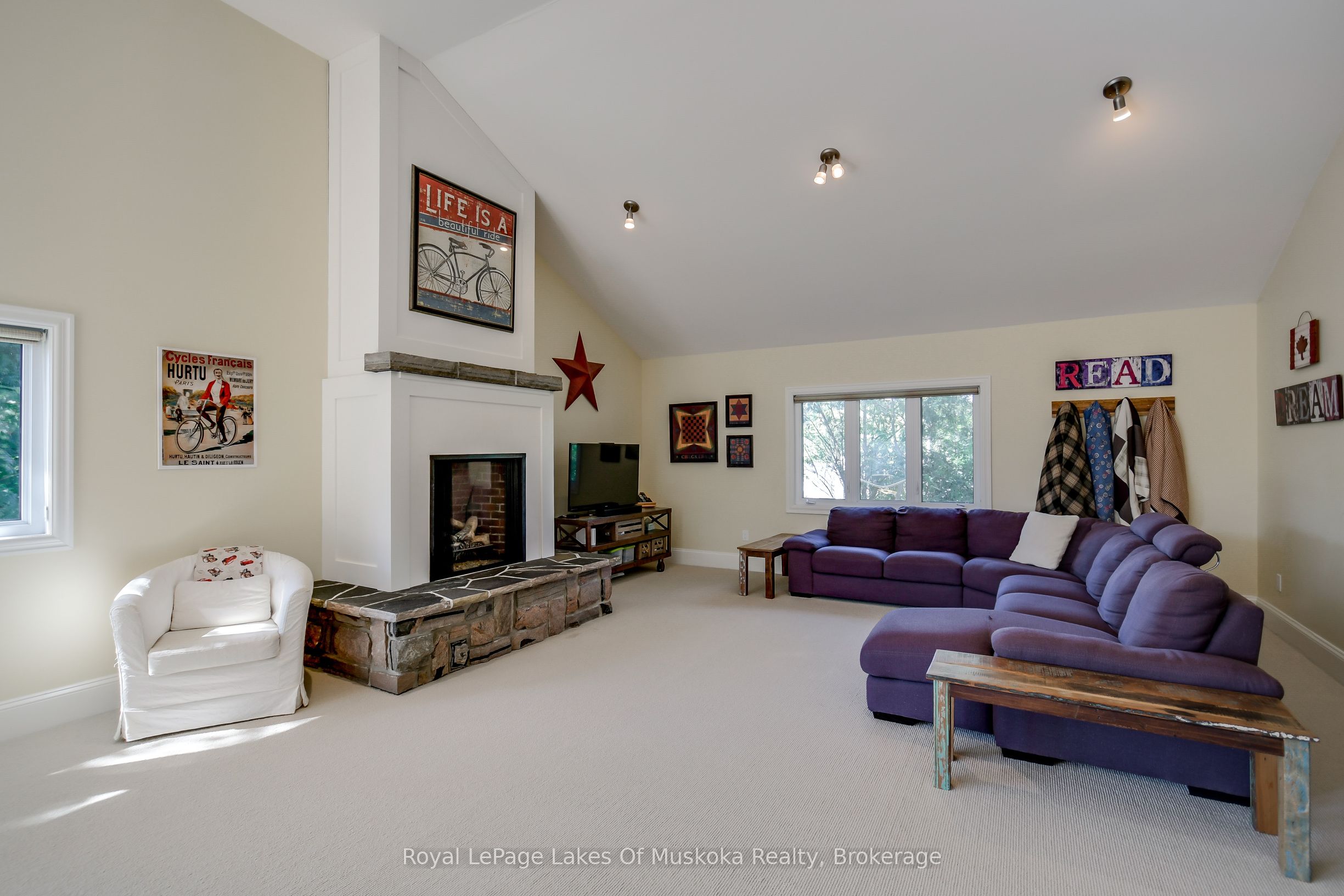 230 Ecclestone Drive Property Photo 33