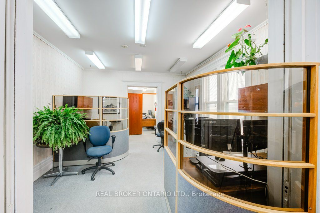 119 Water Street Property Photo 7