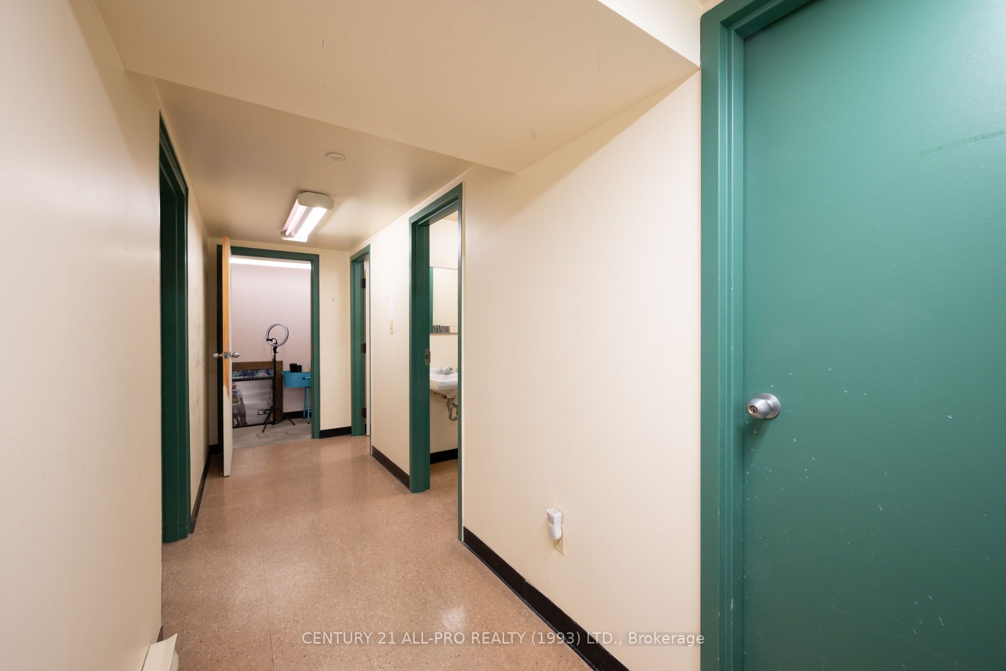 40 King Street Property Photo 16