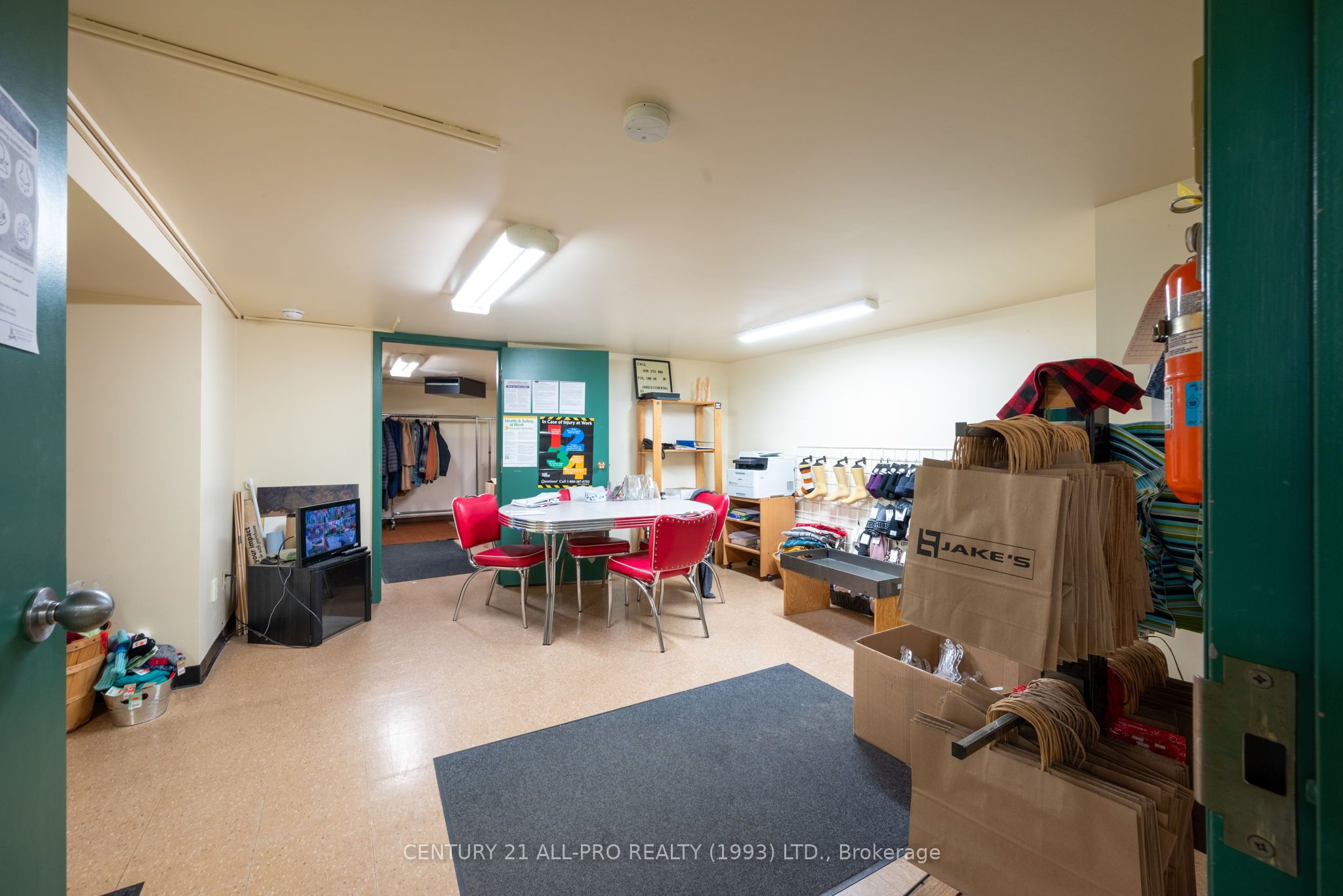40 King Street Property Photo 17