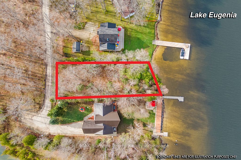 202 Lakeshore Boulevard Property Photo 2
