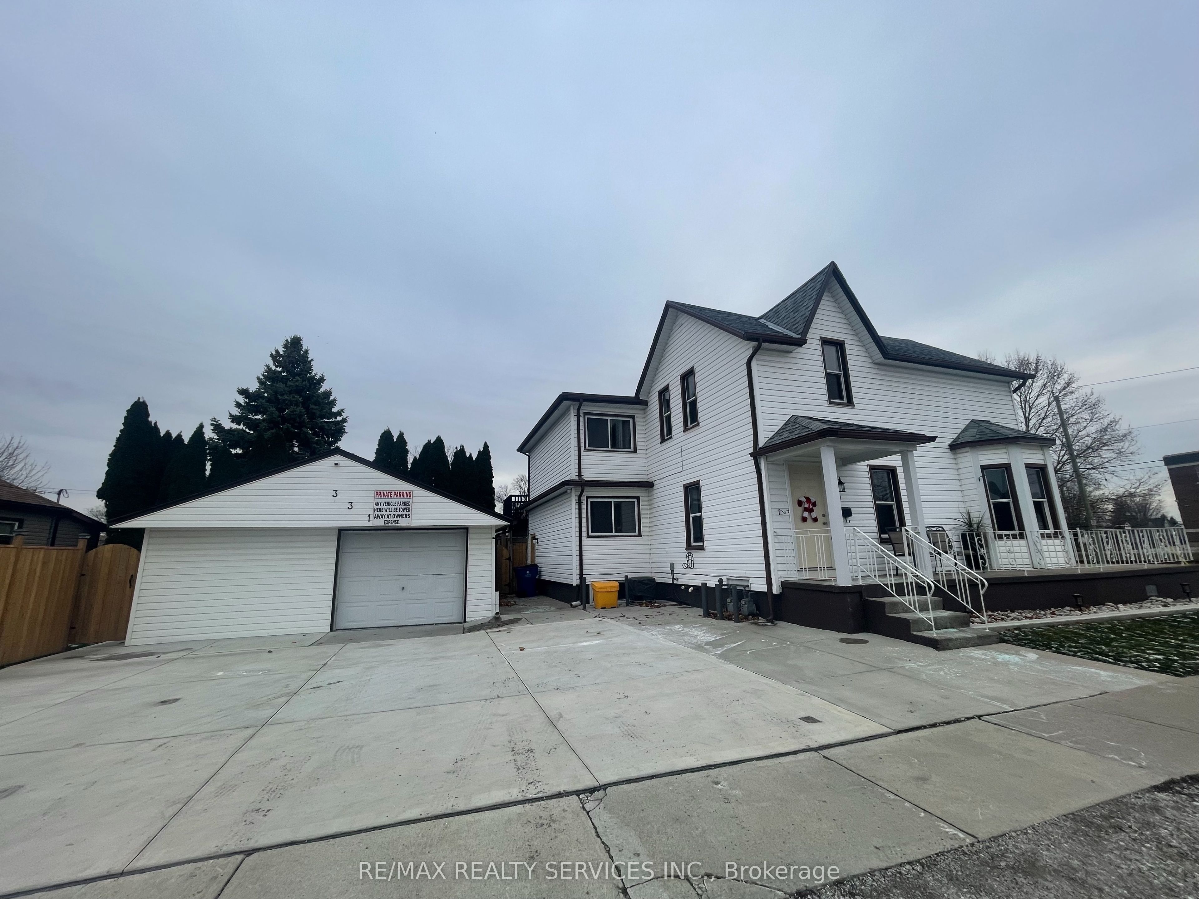 209 Murray St Property Photo
