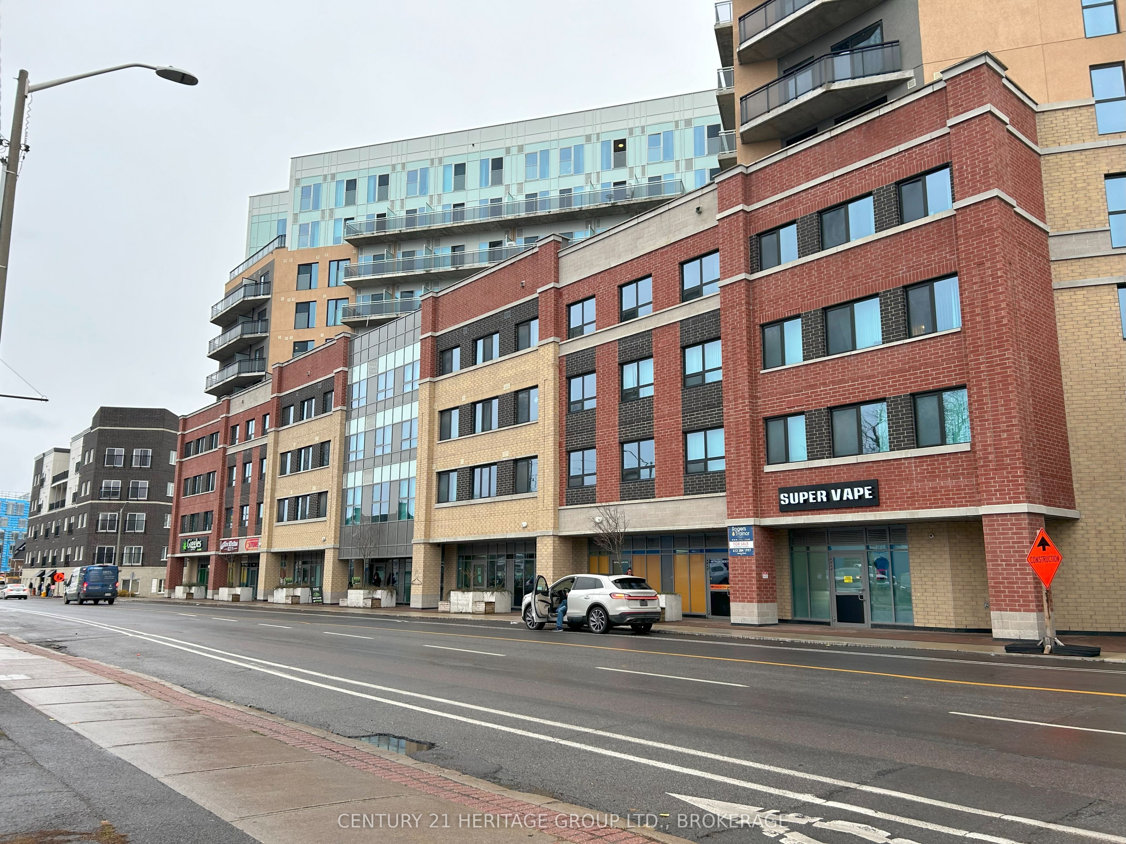 #14 - 652 Princess Street Property Photo 1