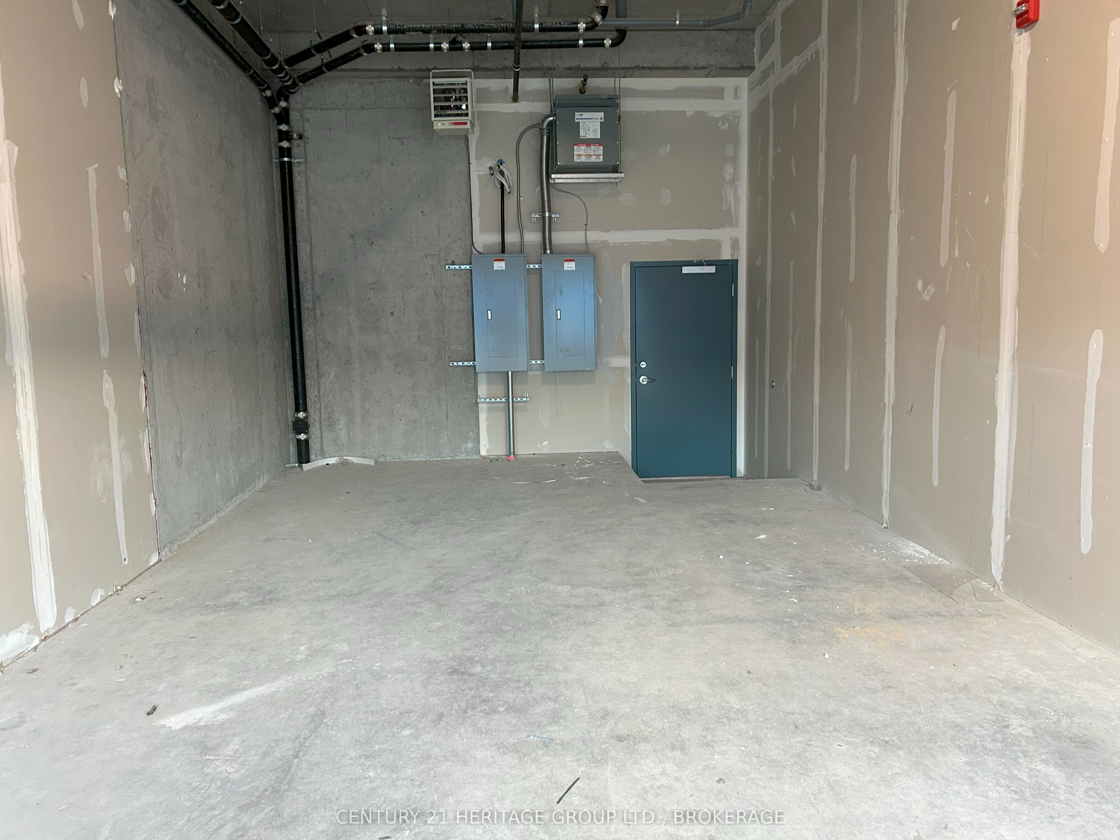#14 - 652 Princess Street Property Photo 5