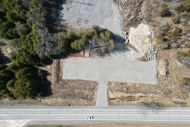 3852 41 Hwy Property Photo 3