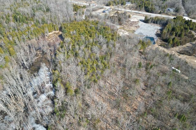 3852 41 Hwy Property Photo 8