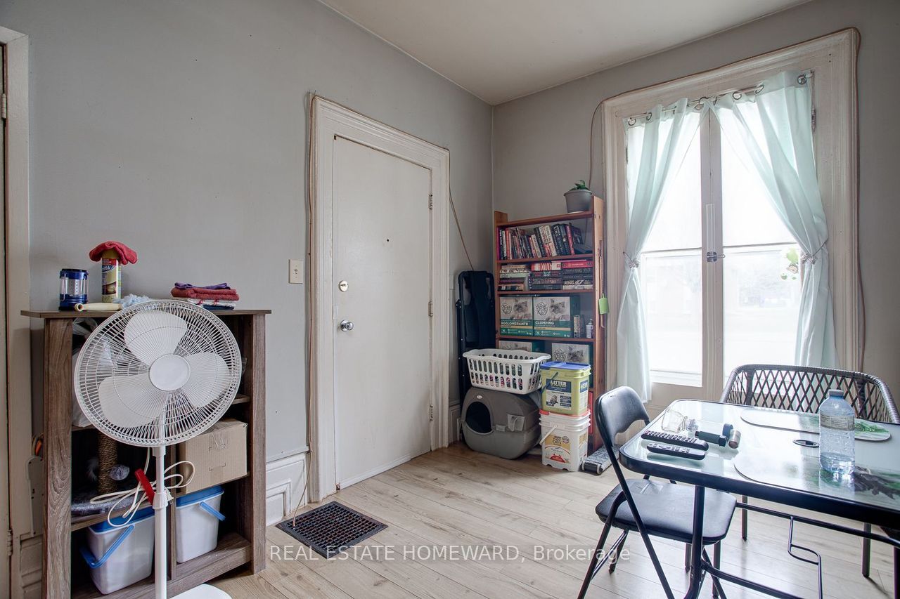 15 - 17 James Street Property Photo 10