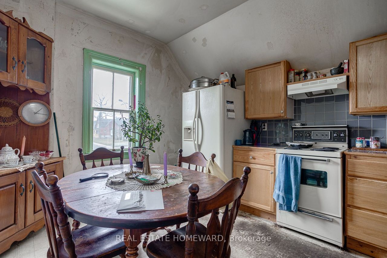 15 - 17 James Street Property Photo 17