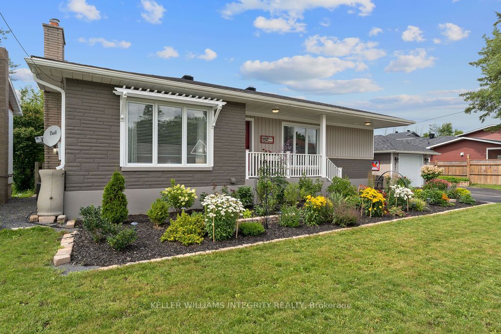 887 Notre Dame Street Property Photo 7