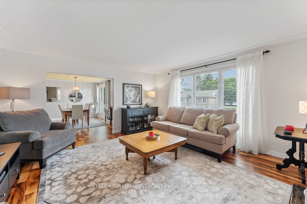 887 Notre Dame Street Property Photo 14