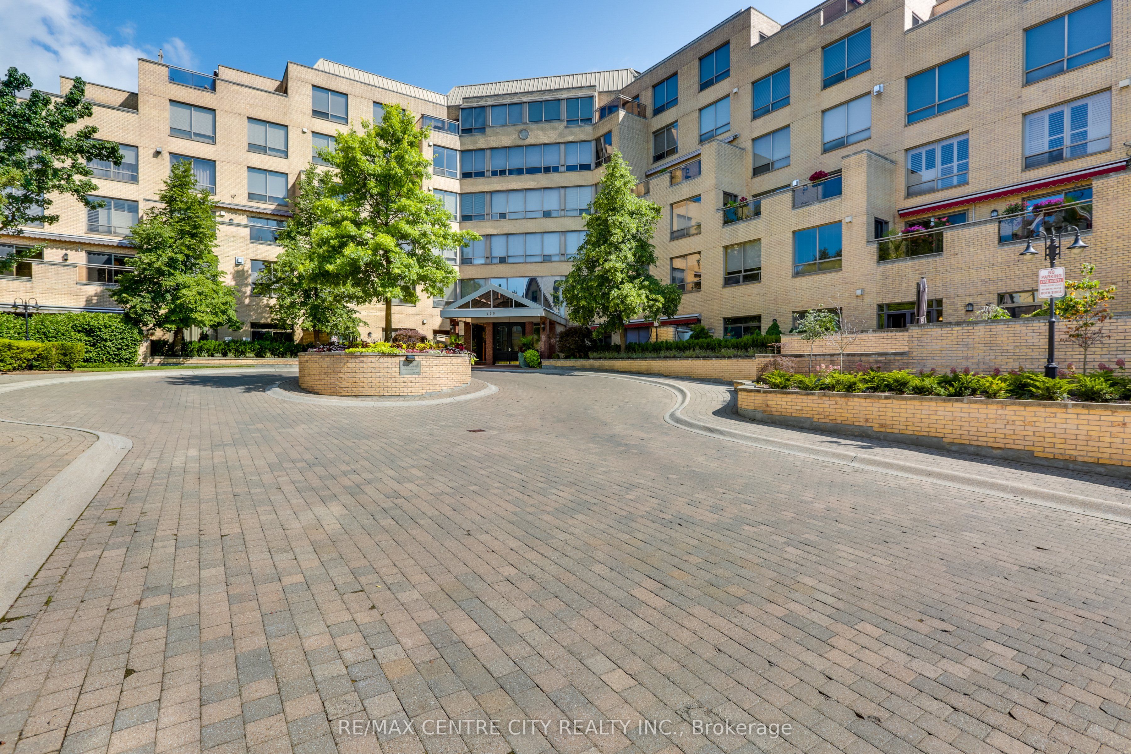 #207 - 250 Sydenham Street Property Photo 1