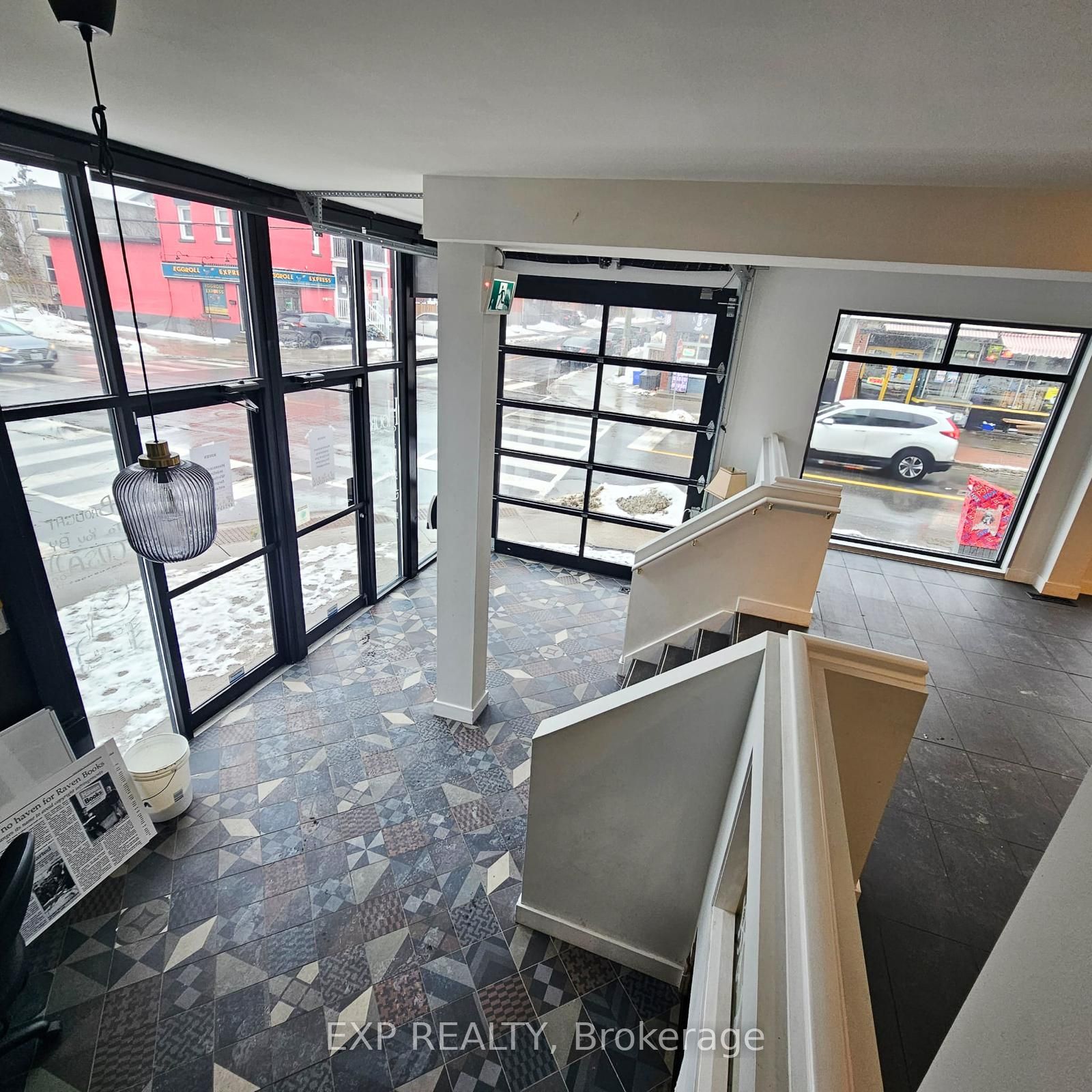 #a - 43 Seneca Street Property Photo 3