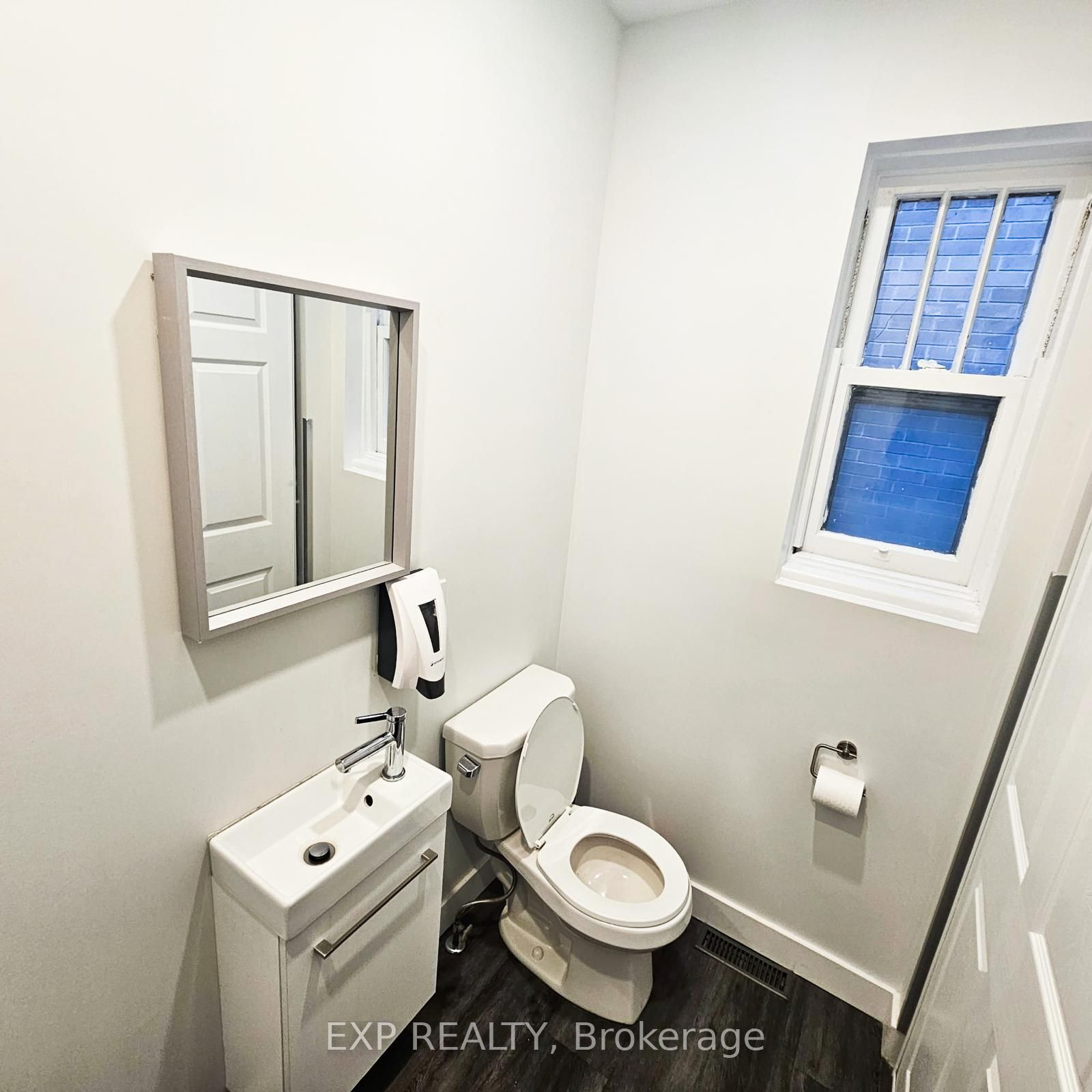 #a - 43 Seneca Street Property Photo 12