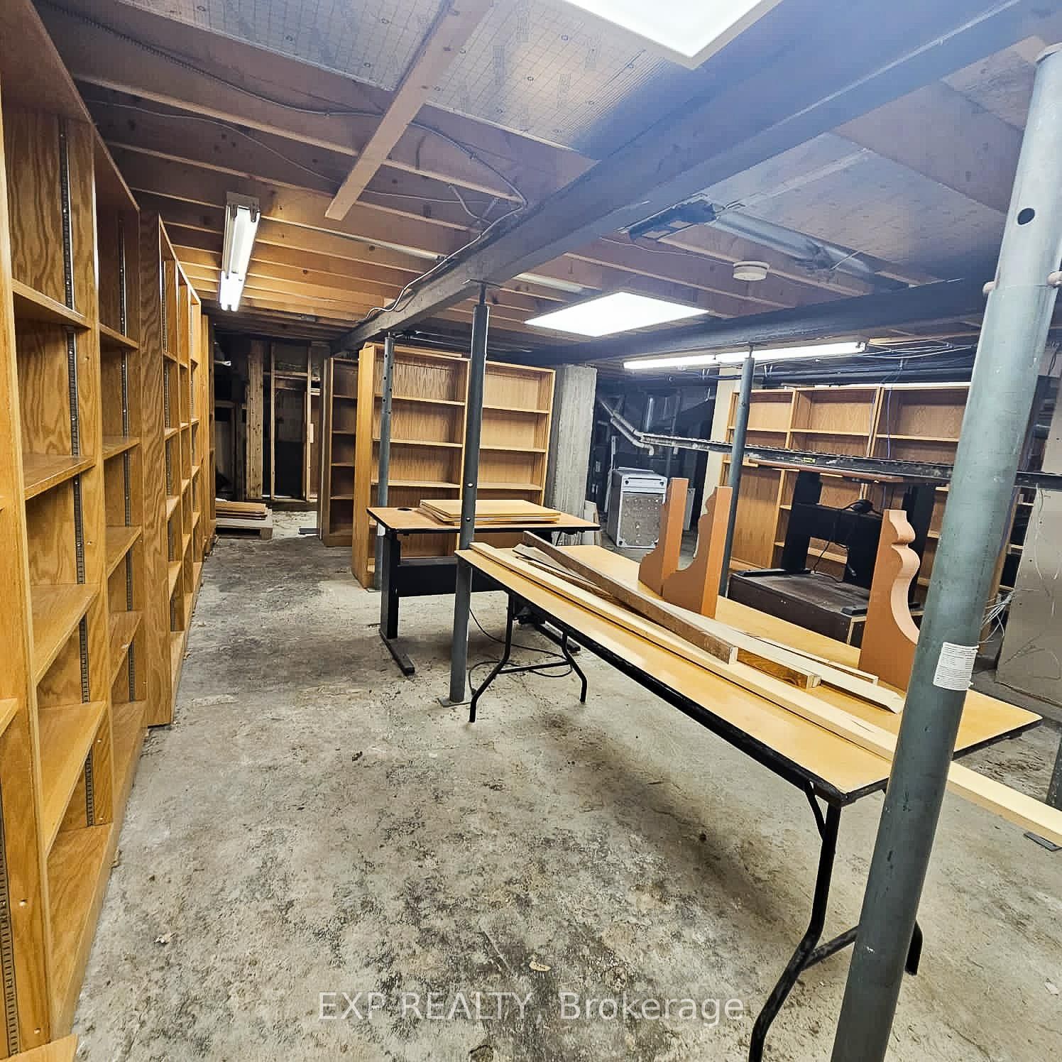 #a - 43 Seneca Street Property Photo 21