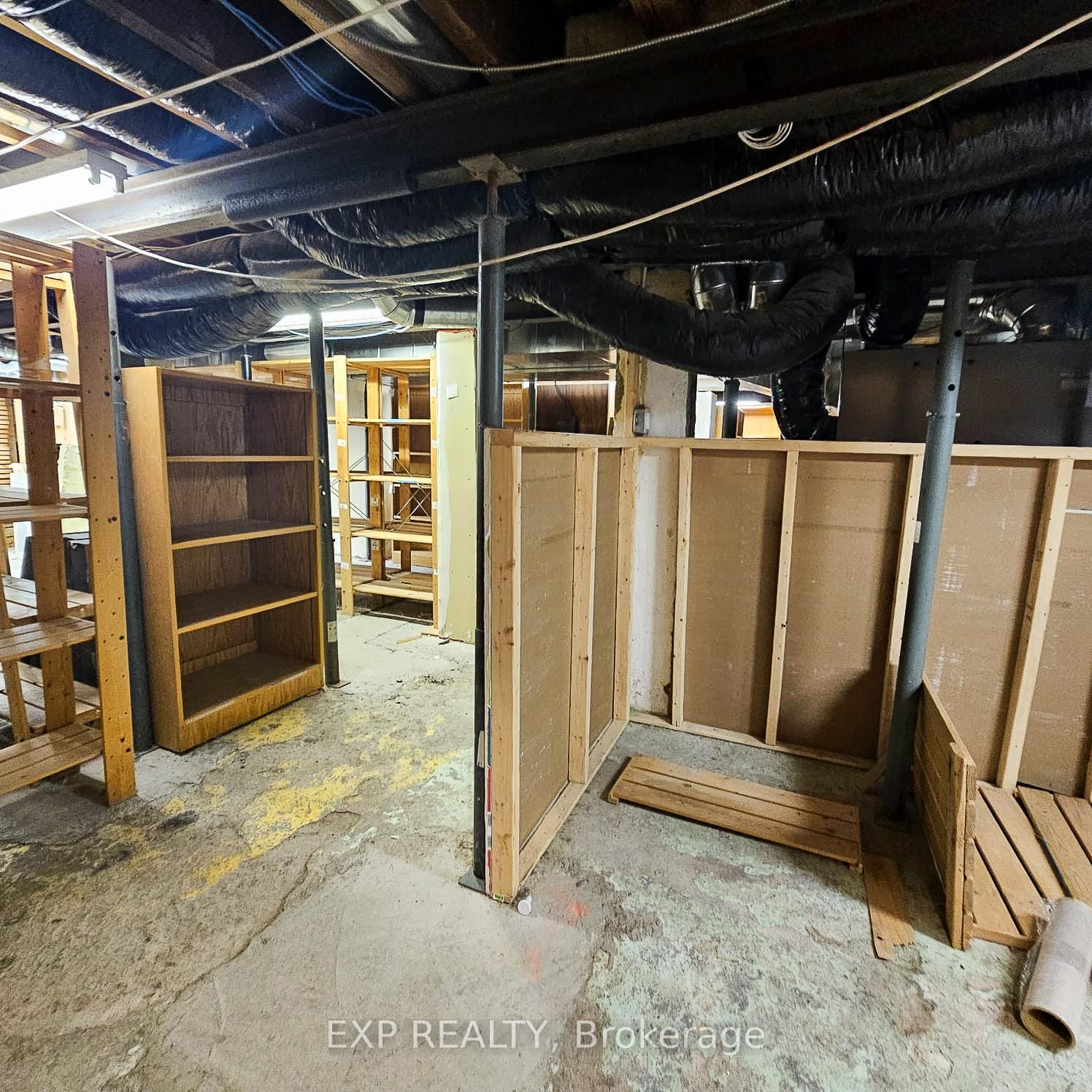 #a - 43 Seneca Street Property Photo 27