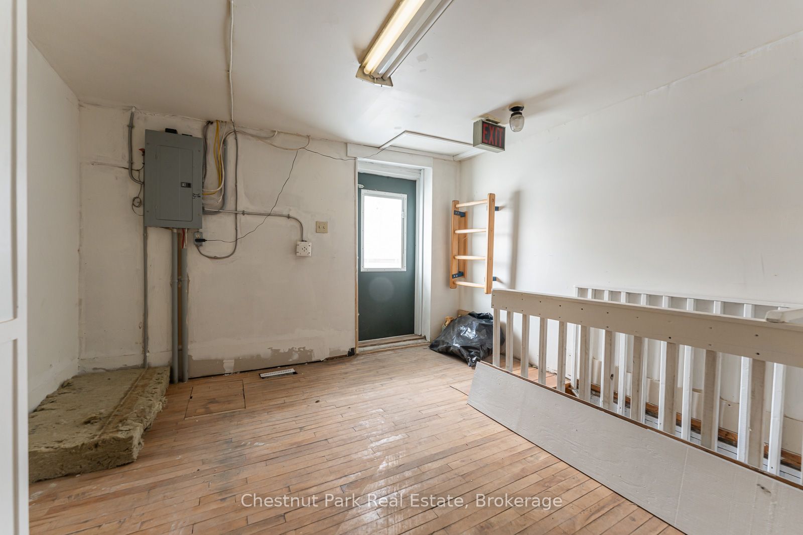 715 2nd Avenue Property Photo 12