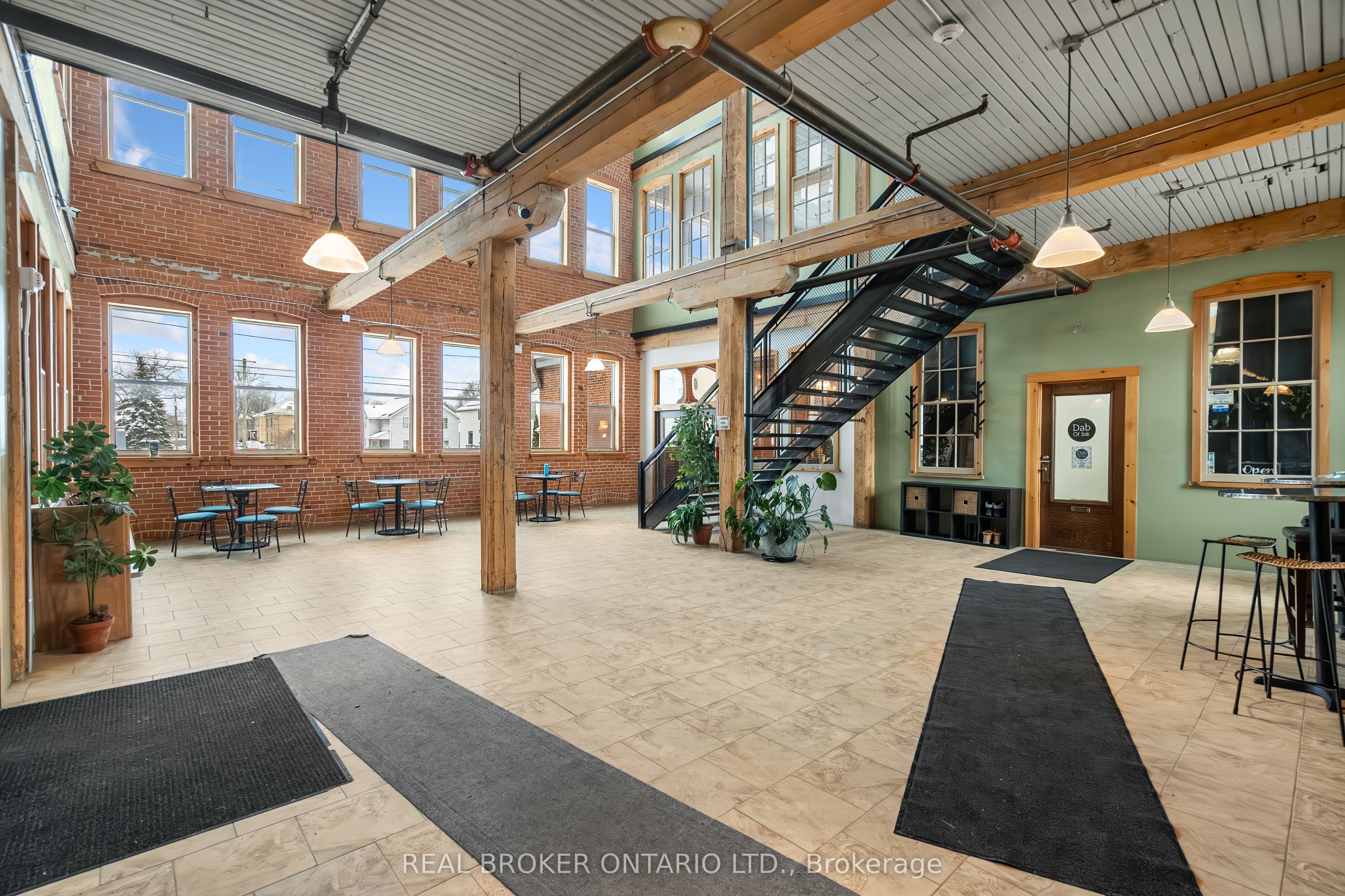 #250 - 1 Sherbrooke Street Property Photo 7
