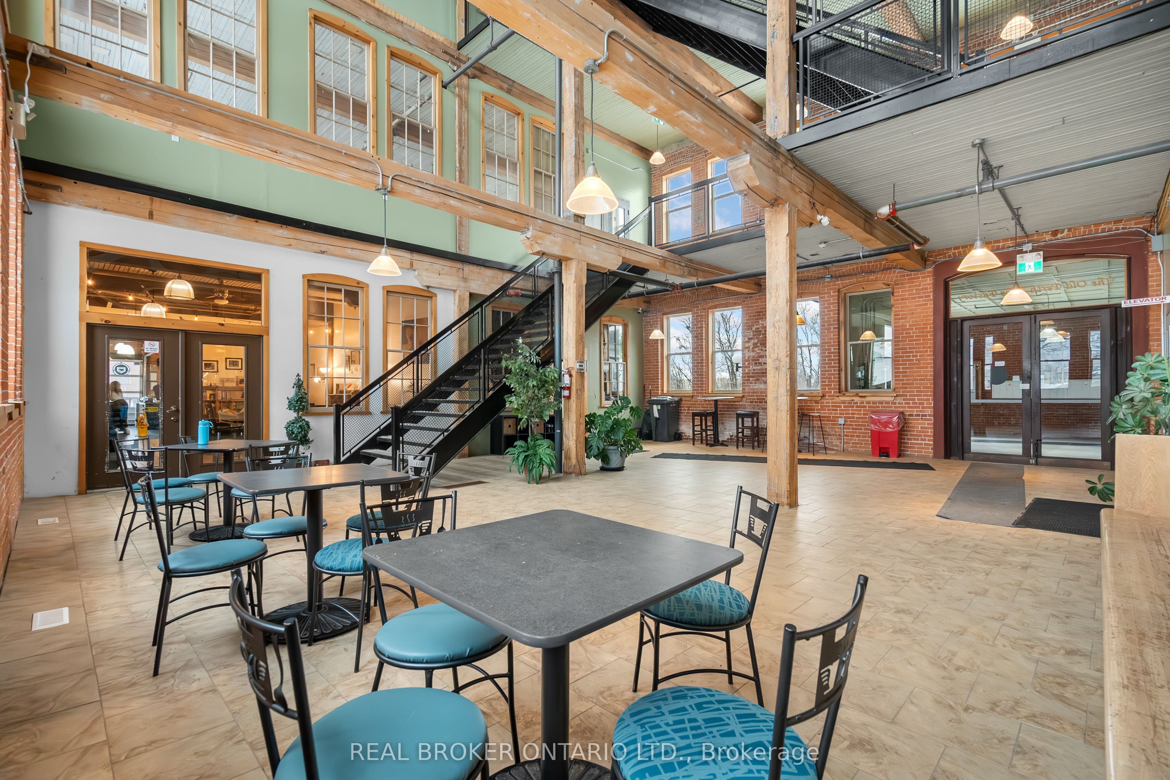 #250 - 1 Sherbrooke Street Property Photo 8