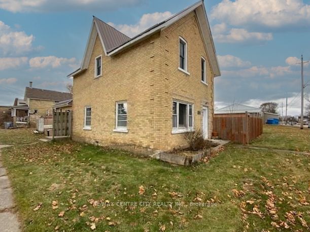243 Warwick Street Property Photo