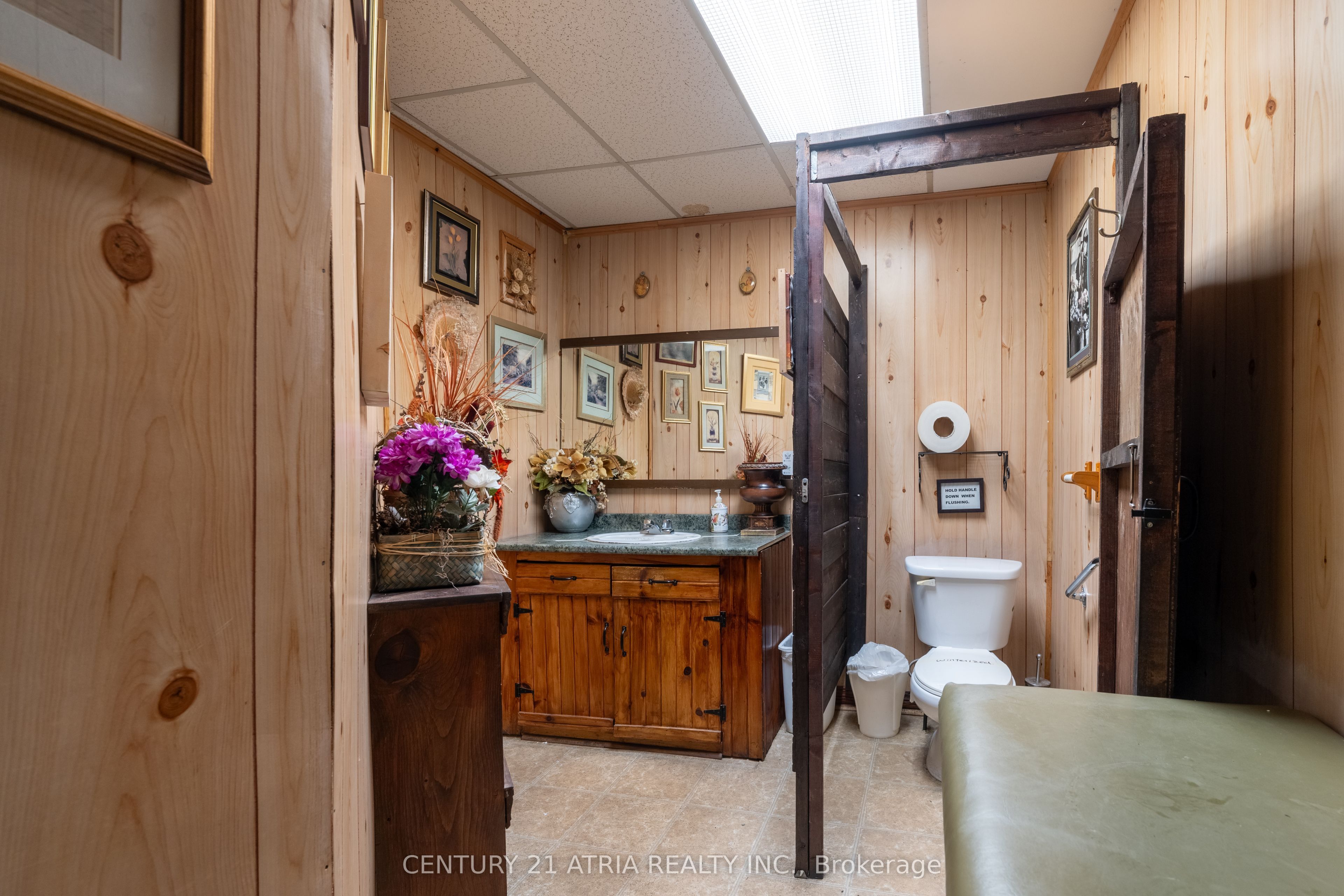 205 Imperial Street Property Photo 11