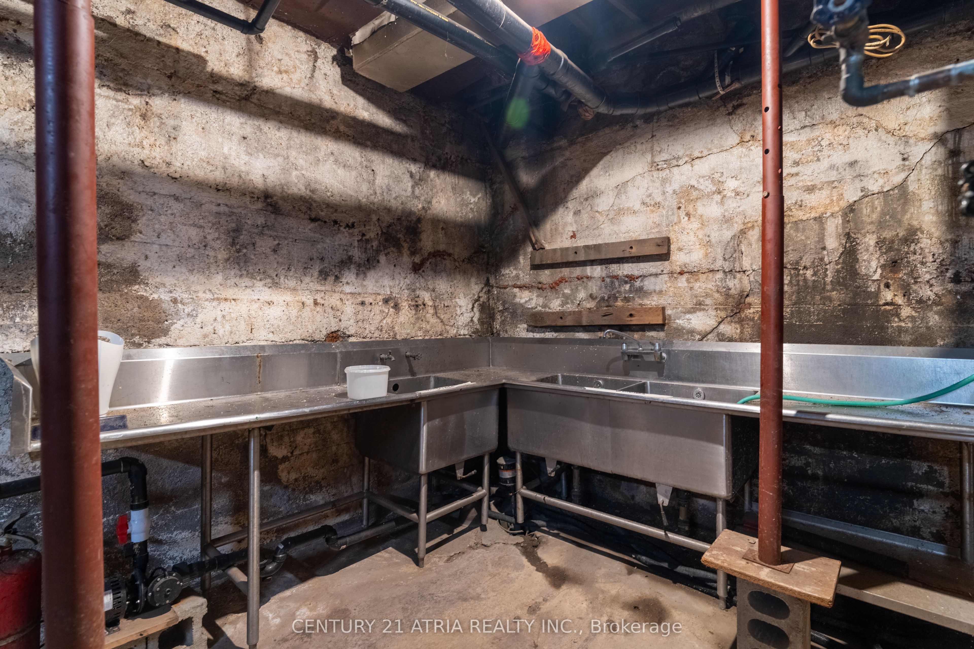 205 Imperial Street Property Photo 18