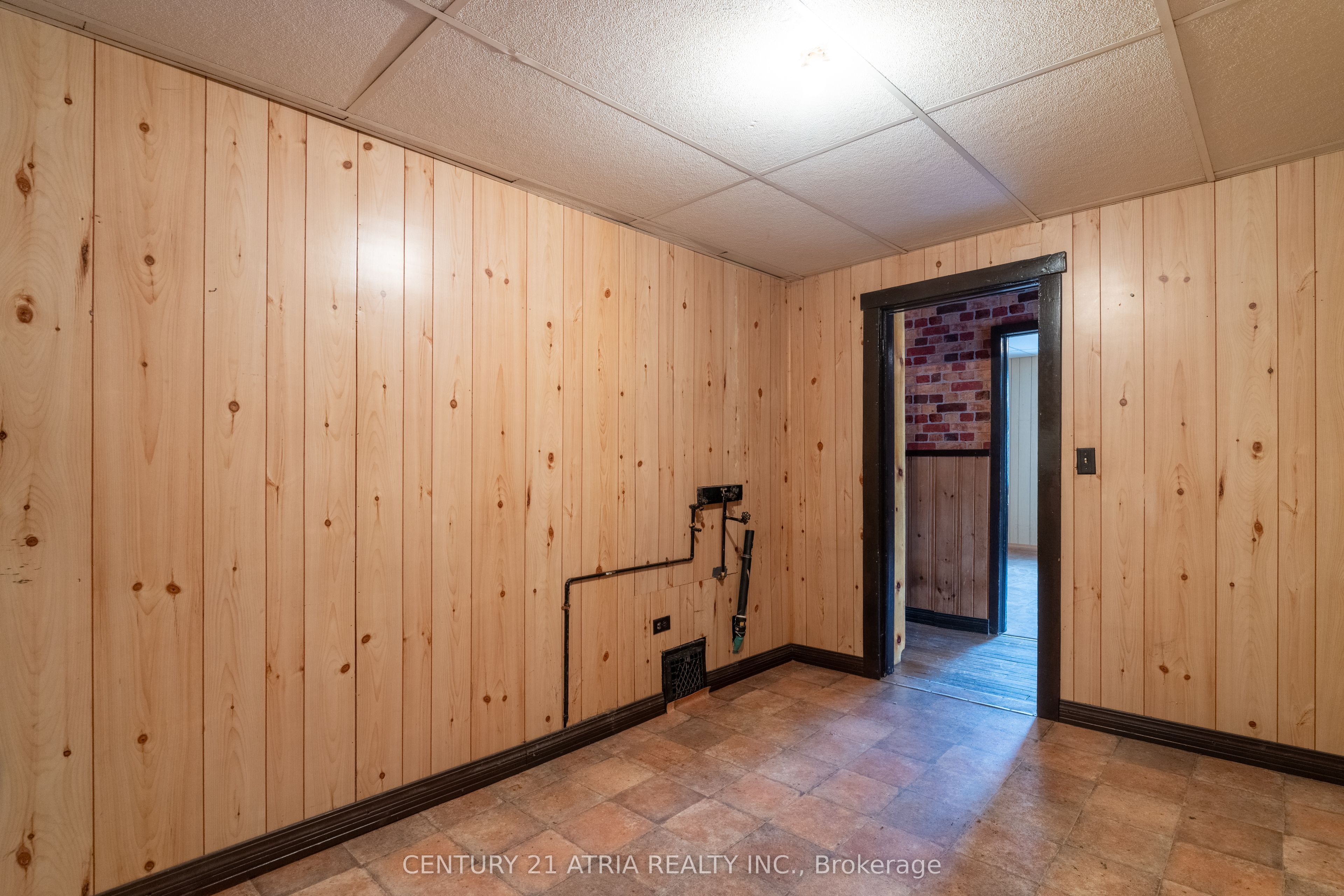 205 Imperial Street Property Photo 22