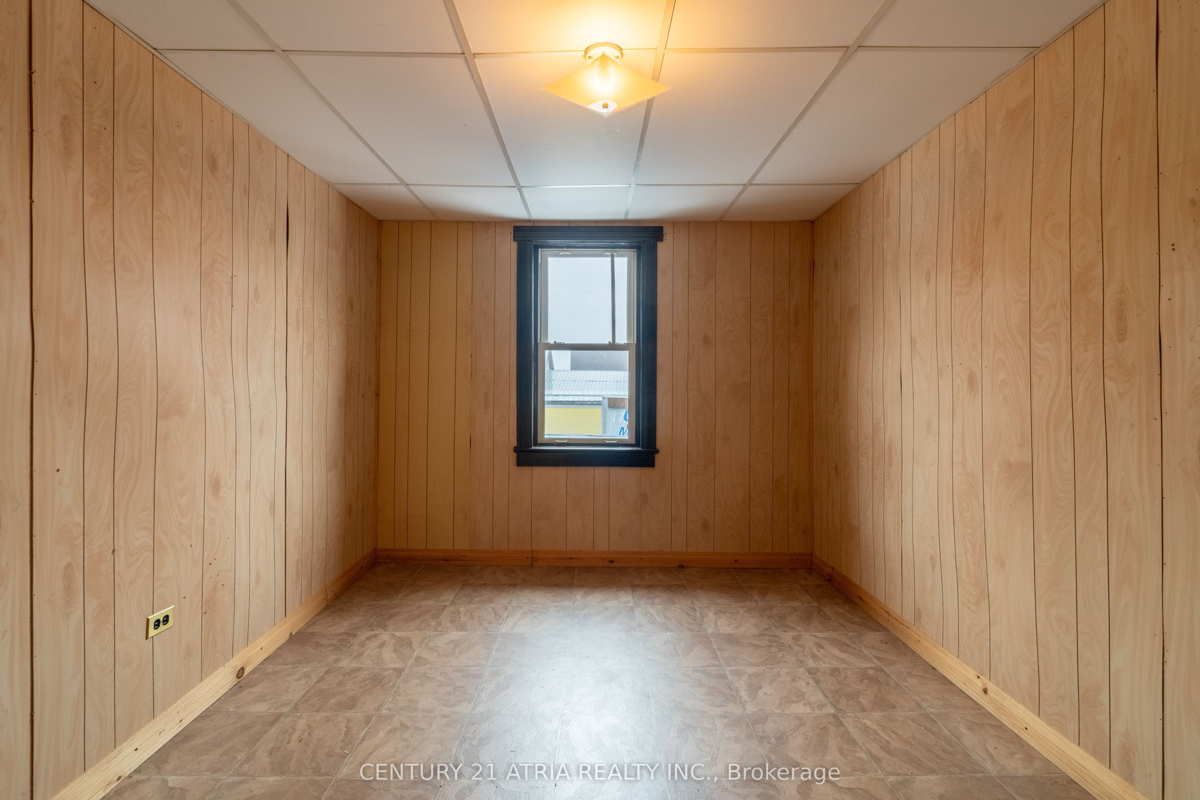 205 Imperial Street Property Photo 23