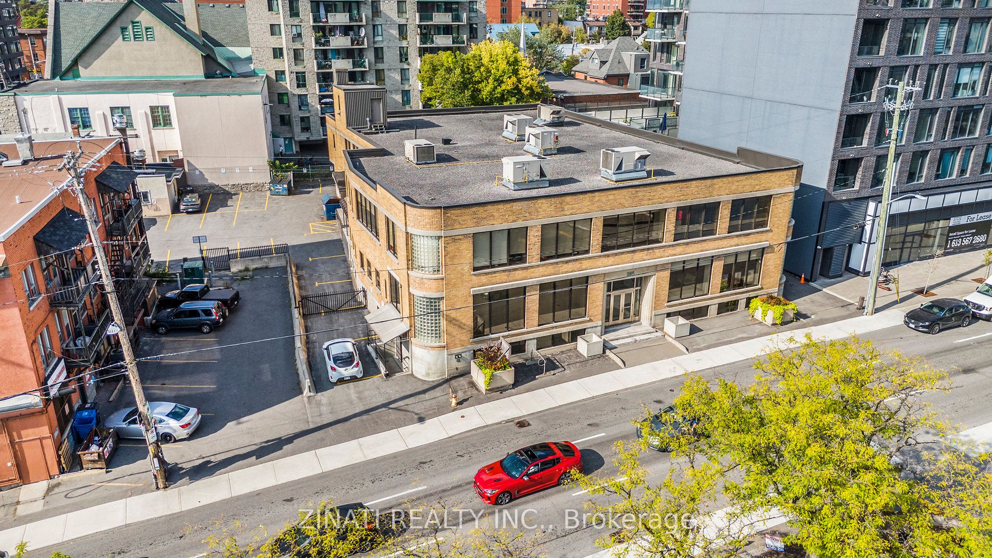 #1 - 205 Catherine Street Property Photo 2