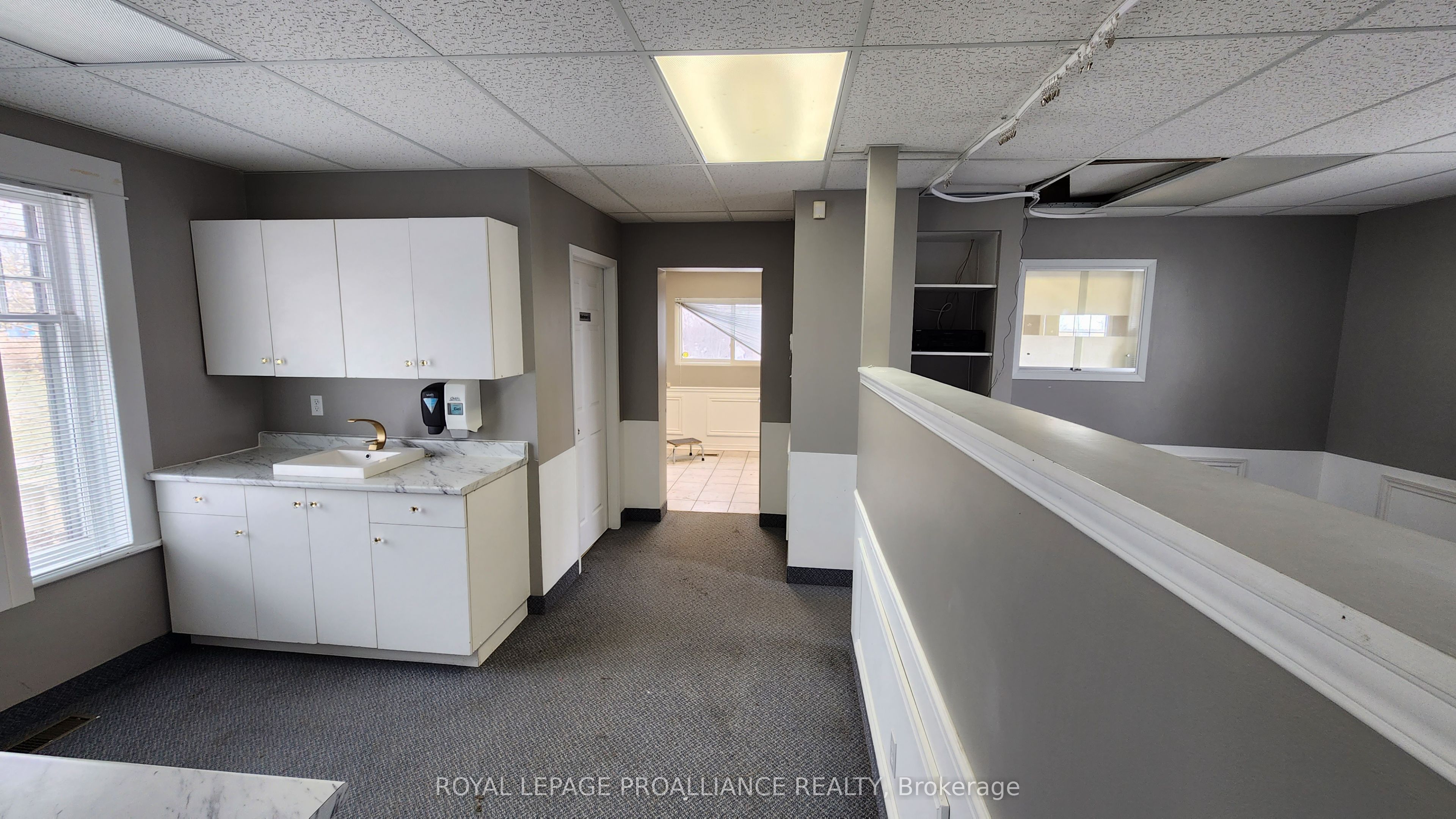 135 Dundas Street Property Photo 7