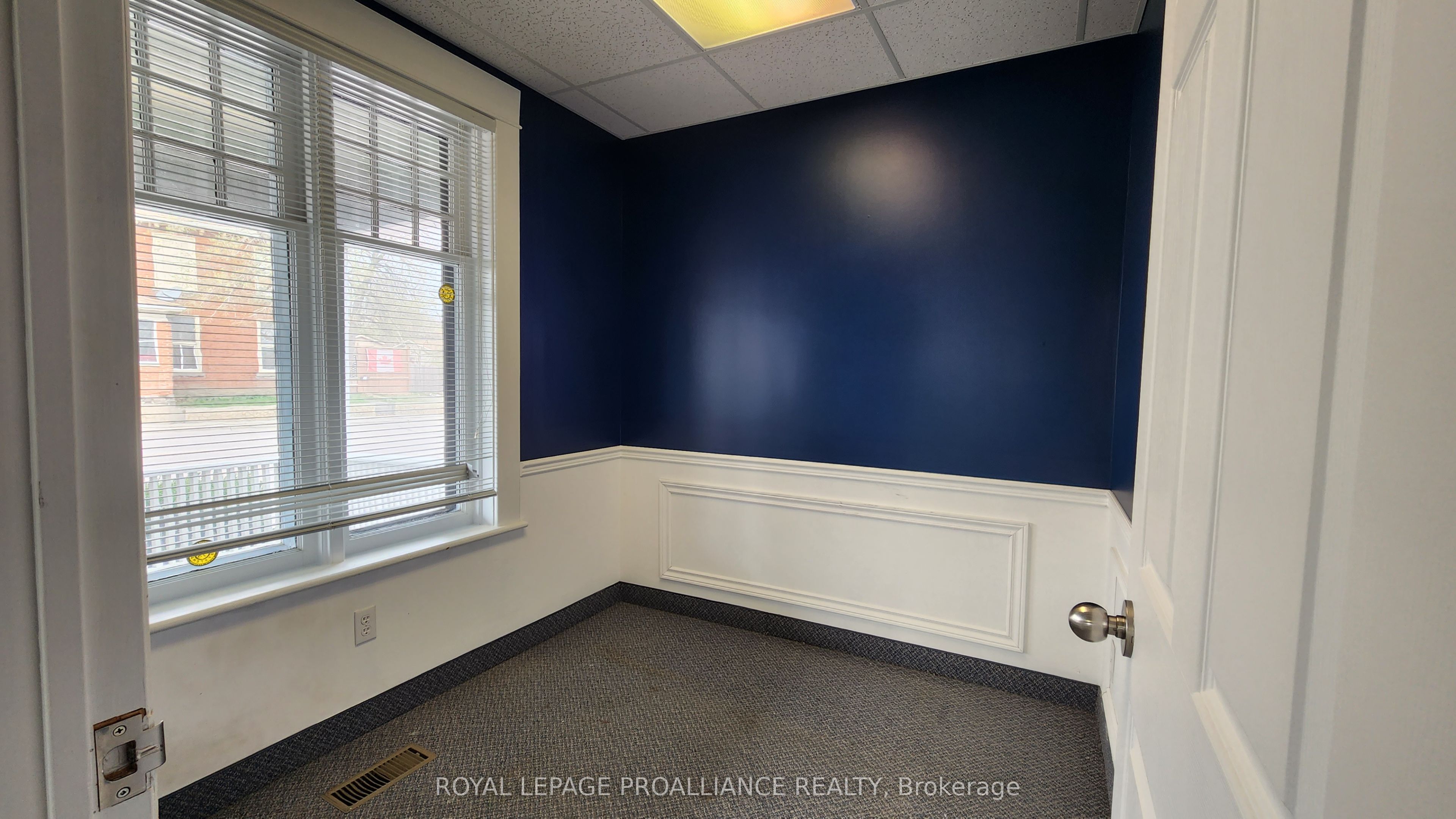 135 Dundas Street Property Photo 9